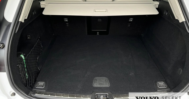 Volvo XC 60 cena 159999 przebieg: 32000, rok produkcji 2021 z Piotrków Kujawski małe 232